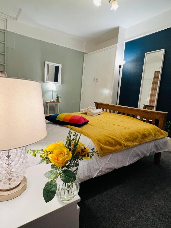 2-Bedroom Plus Living Room Flats Near Edgware Road Londra Exterior foto