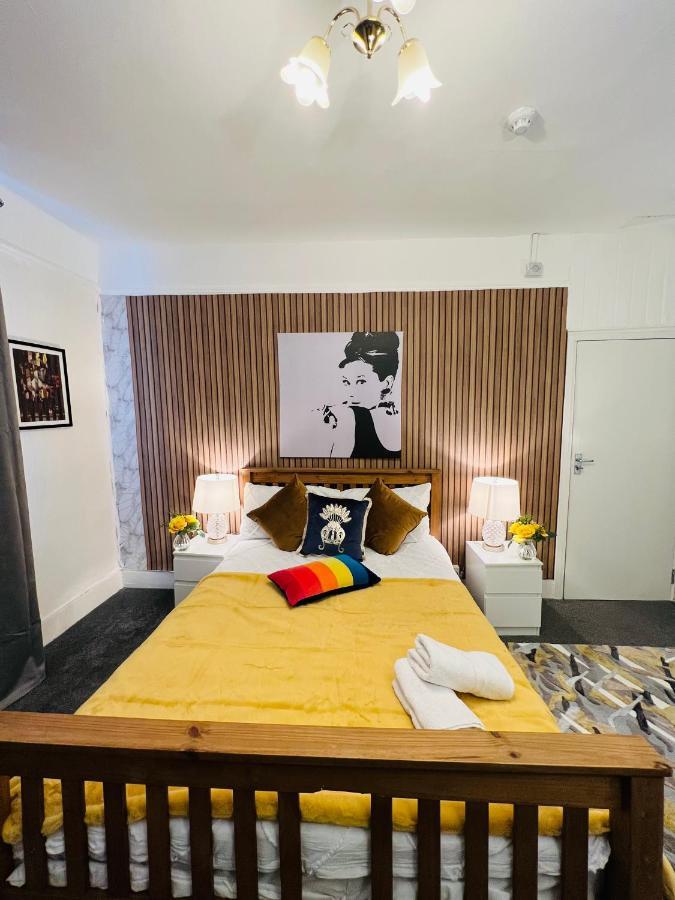 2-Bedroom Plus Living Room Flats Near Edgware Road Londra Exterior foto